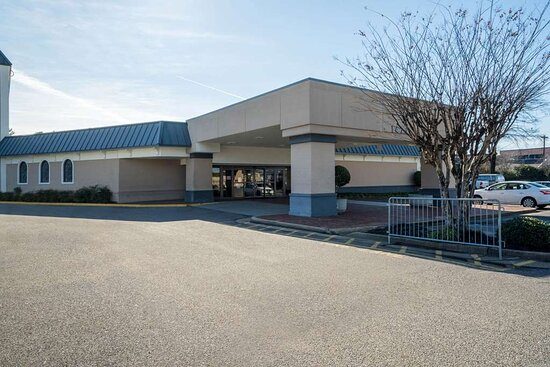 Travelodge by Wyndham Memphis — Property