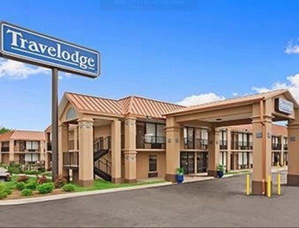 Travelodge by Wyndham Shreveport LA — Property