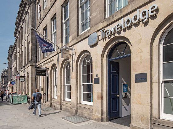Travelodge Edinburgh Central Waterloo Place Edinburgh Scotland — Property