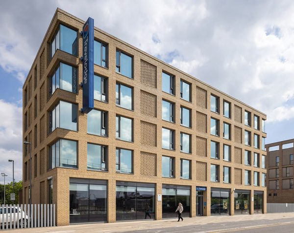 Travelodge London Excel — Property