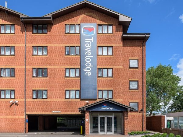 Travelodge London Park Royal — Property