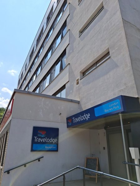 Travelodge London Raynes Park London England — Property