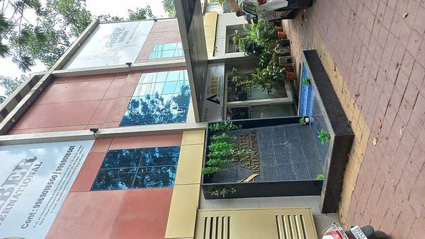 Treebo Amber International Mumbai International Airport T2 — Property