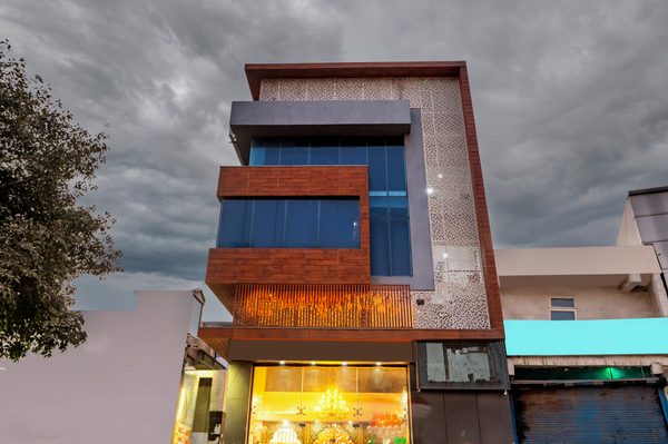 Treebo Premium Royal Gold Palace — Property