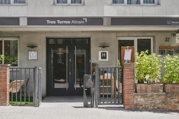 Tres Torres Atiram Hotel Barcelona Catalonia — Property