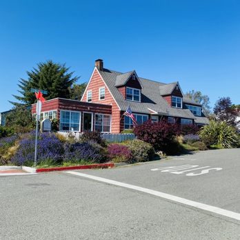 Trinidad Bay Bed and Breakfast Hotel — Property