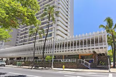 Tropical Studios at Marine Surf Waikiki — Property