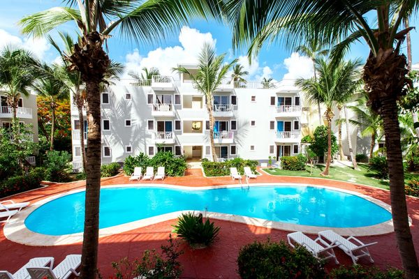 TROPICANA DELUXE BEACH CLUB SPA — Property