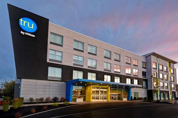 Tru by Hilton Concord — Property