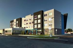 Tru by Hilton Georgetown — Property