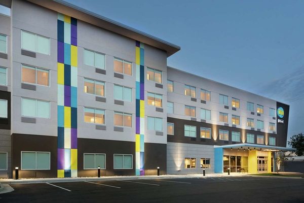 Tru by Hilton Harbison Columbia — Property