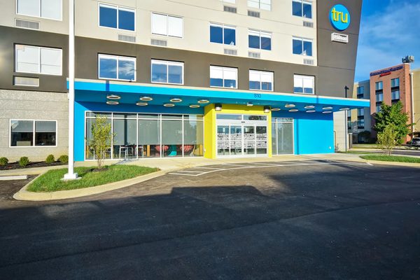 Tru By Hilton Louisville Airport — Property