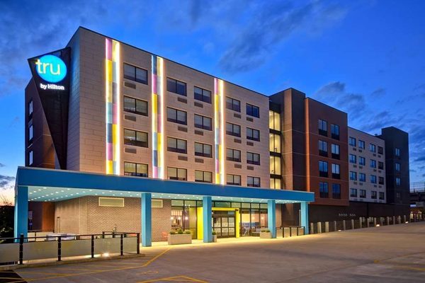 Tru By Hilton Manchester Downtown — Property