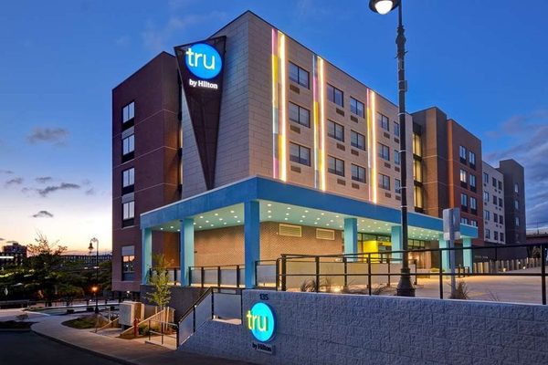 Tru By Hilton Manchester Downtown — Property