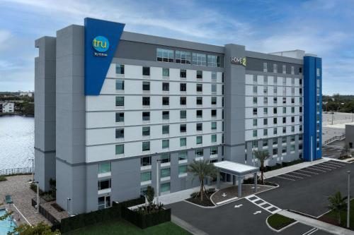 Tru By Hilton Miami Airport South Blue Lagoon Fl Miami Florida — Property