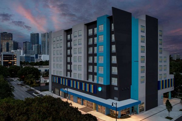 Tru by Hilton Miami West Brickell Miami Florida — Property