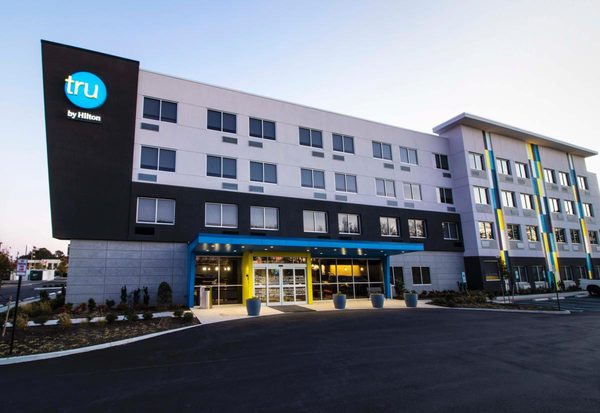 Tru by Hilton Norfolk Airport — Property