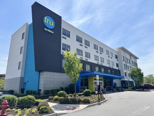 Tru by Hilton Norfolk Airport — Property