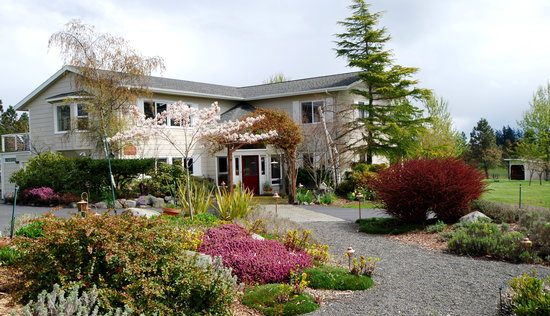 Trumpeter Inn Bed Breakfast — Property