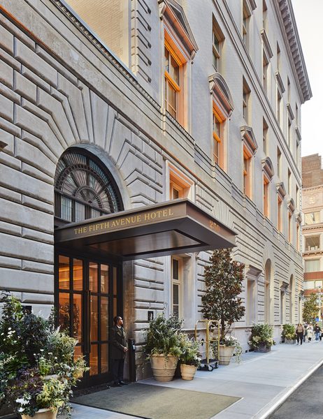 U Hotel Fifth Avenue — Property
