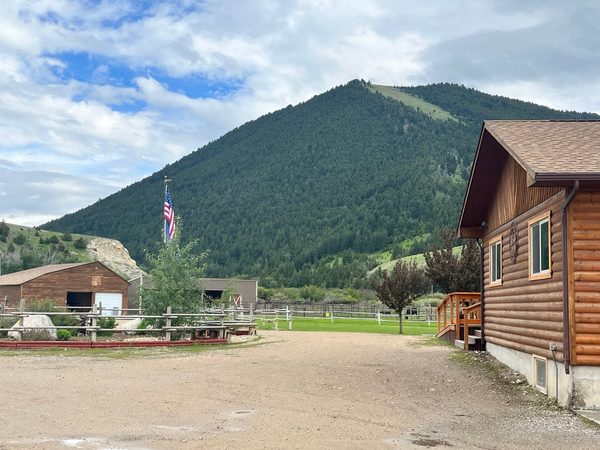 Upper Canyon Outfitters Guest Ranch — Property