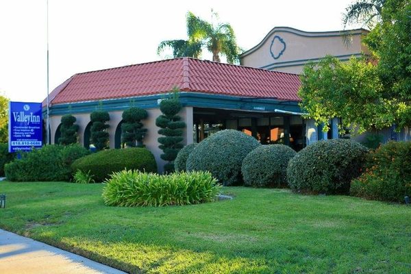 Valley Inn Los Angeles California — Property