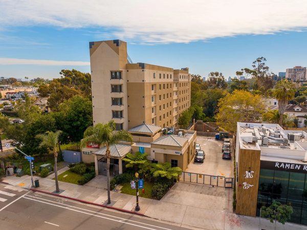 Vantaggio Suites Jefferson Square — Property