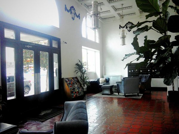 Vantaggio Suites Jefferson Square — Property
