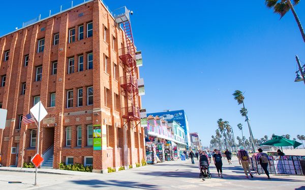 Venice Breeze Suites Los Angeles California — Property