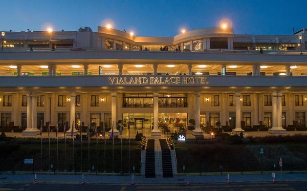 Vialand Palace Hotel Istanbul — Property