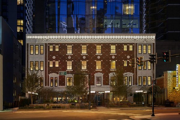 Viceroy Chicago Chicago Illinois — Property
