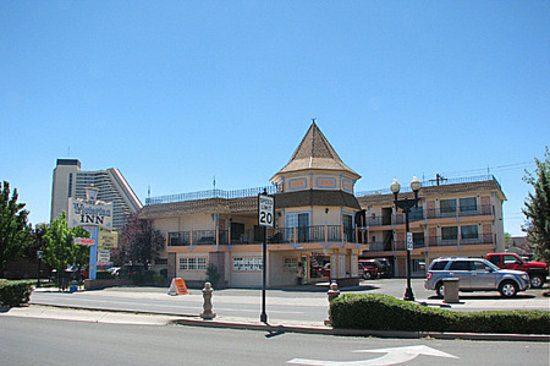 Victorian Inn Sparks Nevada — Property