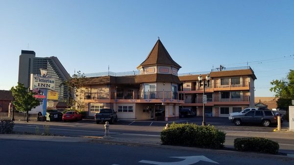 Victorian Inn Sparks Nevada — Property