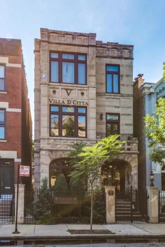 Villa D Citta Chicago Illinois — Property
