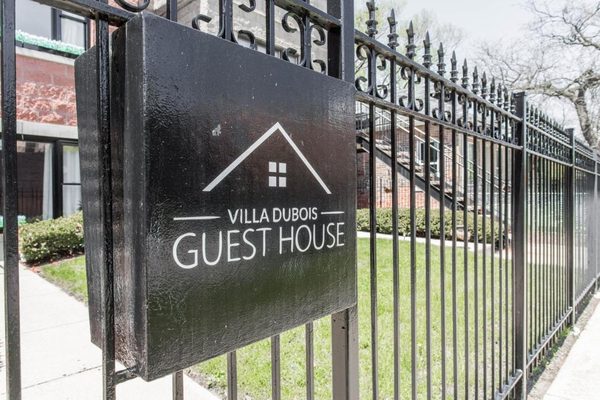 Villa Dubois Guest House Chicago Illinois — Property
