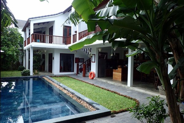 Vina Beach Pool Villas — Property