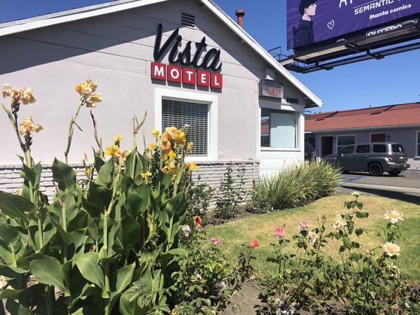 Vista Motel Los Angeles California — Property