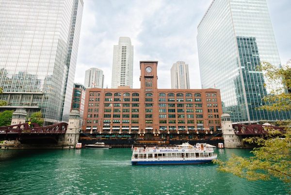 Voco Chicago Downtown Riverwalk by IHG Chicago Illinois — Property