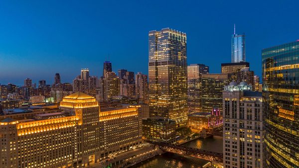 Voco Chicago Downtown Riverwalk by IHG Chicago Illinois — Property