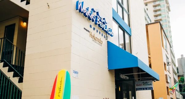 Waikiki Beachside Hostel — Property