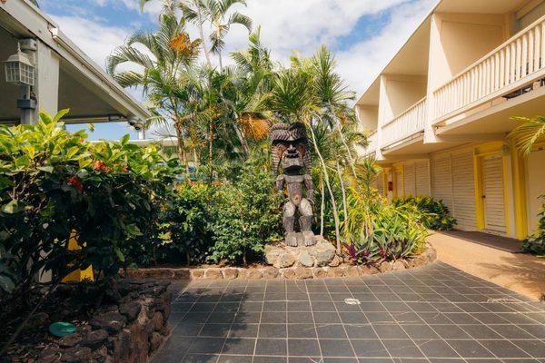 Waikiki Heritage Hotel — Property