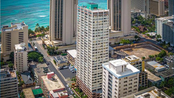 Waikiki Monarch Hotel — Property