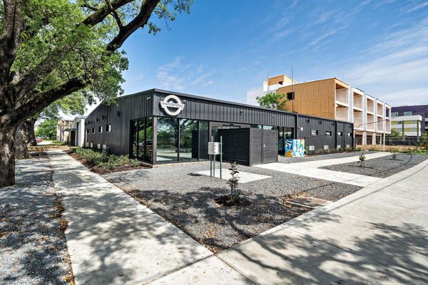 Wanderstay Houston Hostel — Property