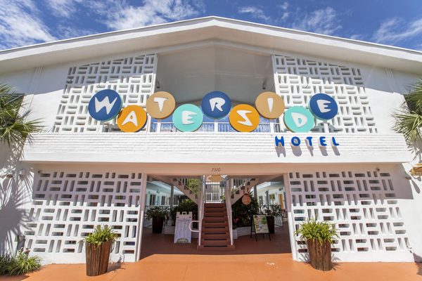 Waterside Hotel Miami Beach Florida — Property