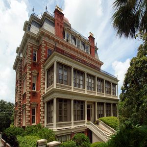 Wentworth Mansion — Property