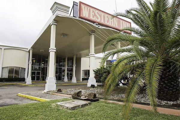 Western Inn Motel — Property