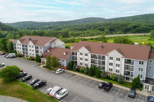 White River Inn and Suites — Property
