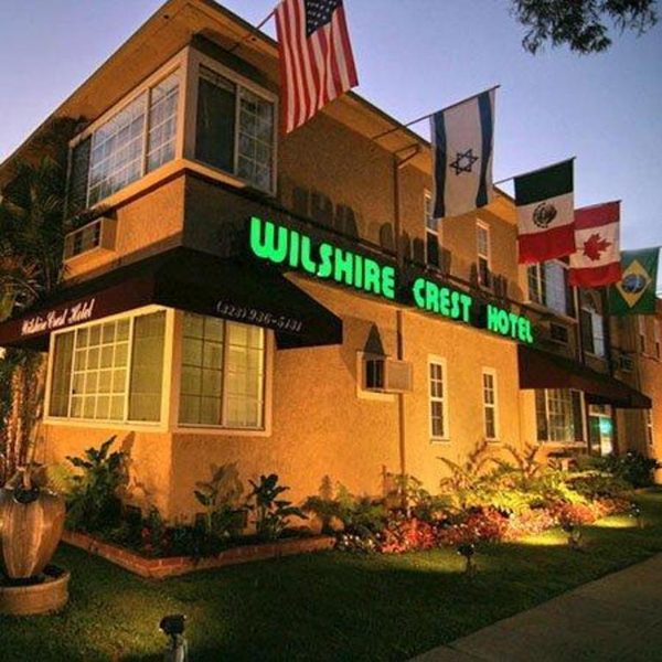 Wilshire Crest Hotel Los Angeles California — Property