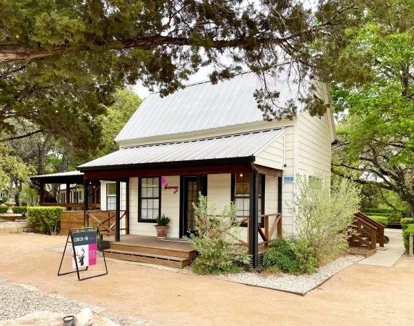 Wimberley Inn Bar — Property