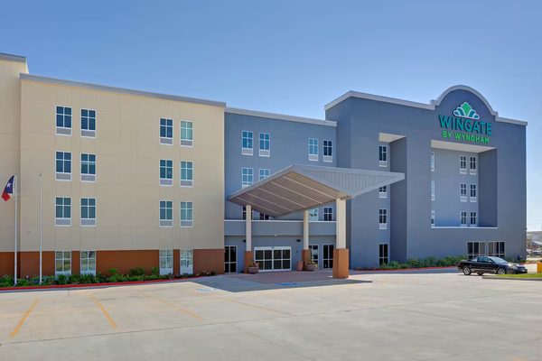 Wingate by Wyndham Corpus Christi — Property